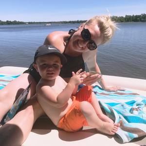 Meet your Posher, Kayla